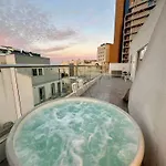 Paceville Sea View Penthouse With Jacuzzi! *