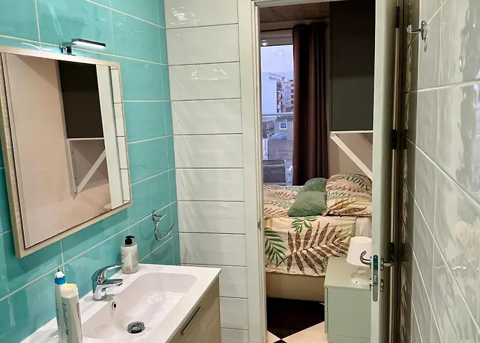 Paceville Sea View Penthouse With Jacuzzi! Apartament *