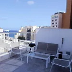 Paceville Sea View Penthouse With Jacuzzi! Apartament *