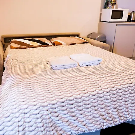 Paceville Sea View Penthouse With Jacuzzi! Апартаменты *