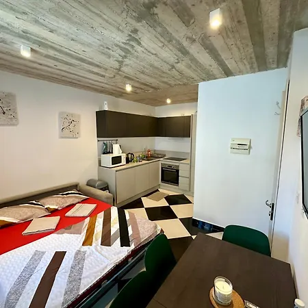 아파트 Paceville Sea View Penthouse With Jacuzzi! *